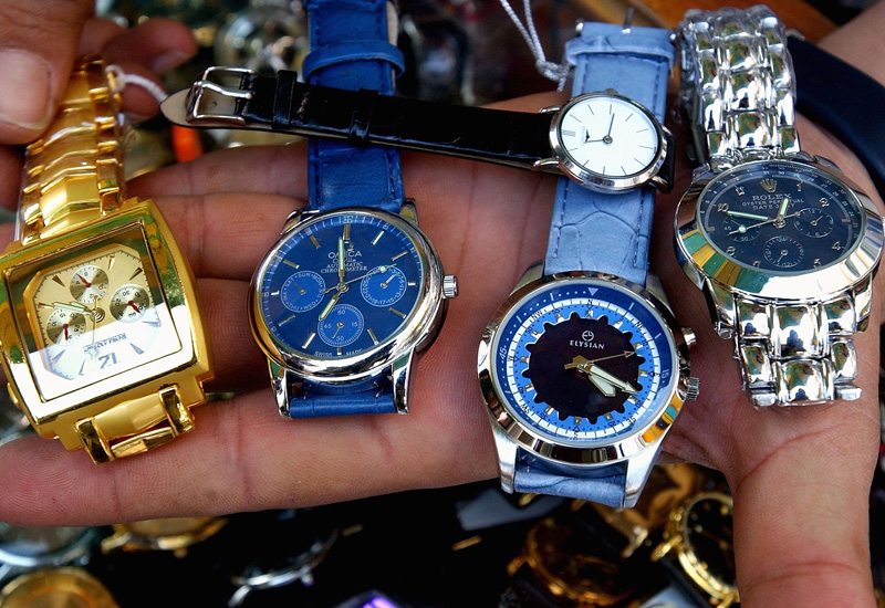 Rolex or Faux-lex? Custom officers find fake luxury watches worth over $1.2  million at LAX | CNN