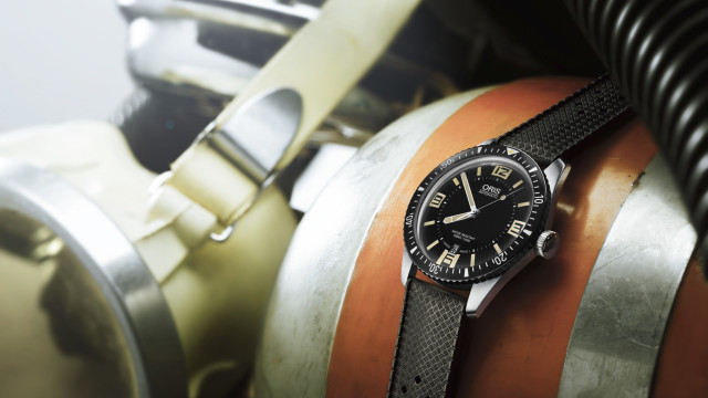 WINNER Sports Watch Of The Year Oris Divers Sixty Five