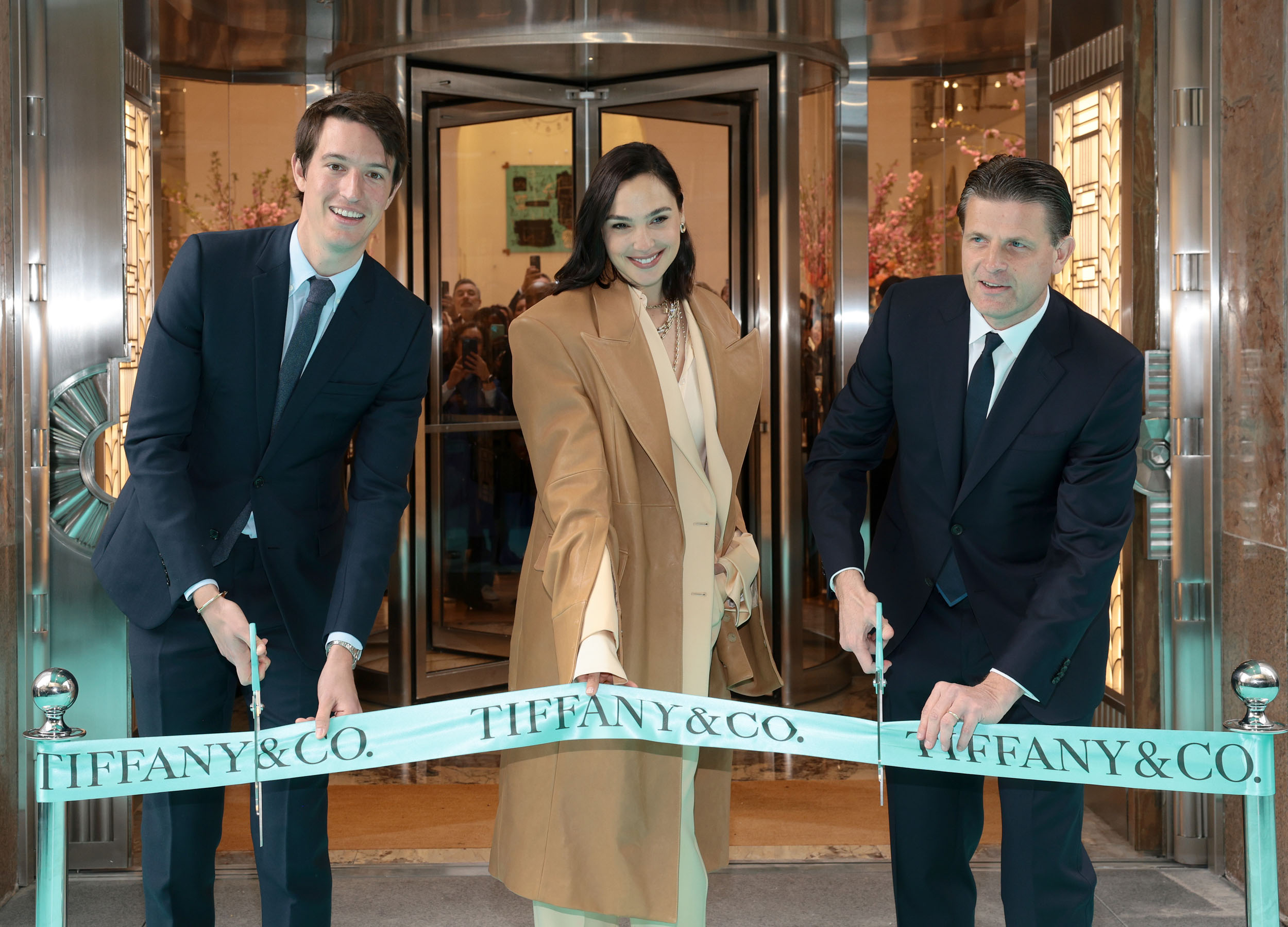 Tiffany celebrates The Landmark opening with a ribbon cutting
