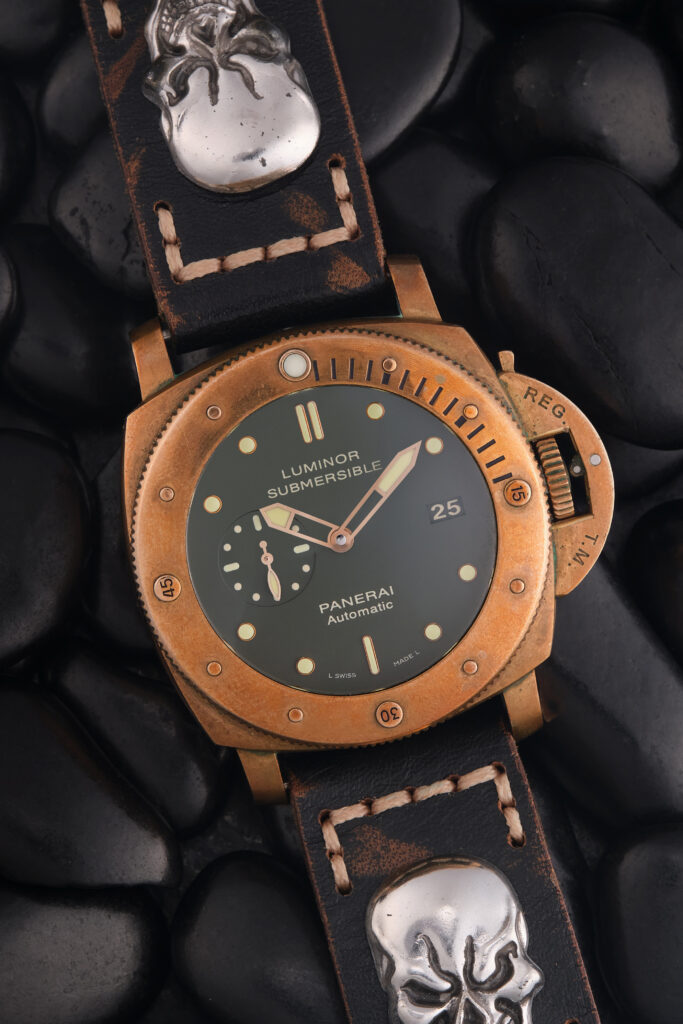 Panerai reference pam00382 luminor submersible 1950 glam